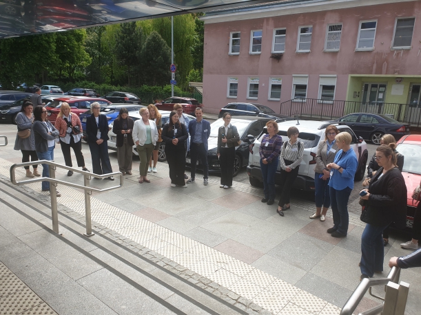 uczestnicy szkolenia podczas spaceru studyjnego 