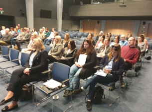 uczestnicy szkolenia na sali